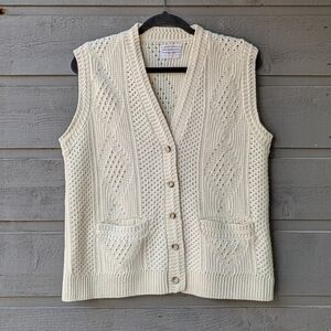 VTG 70s Sturbridge Knit Sweater Vest Pockets Wooden Buttons